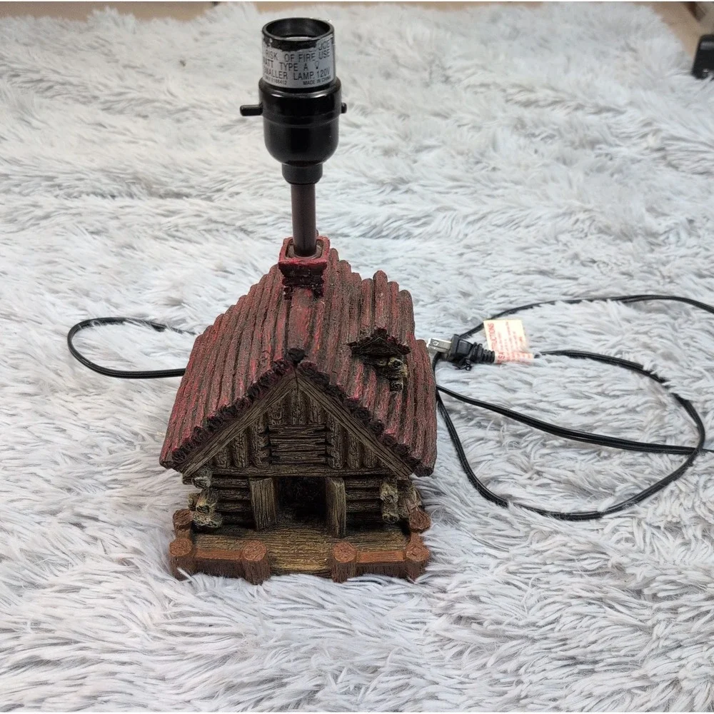 LOG CABIN Lake House Deer Shack hunting Fishing Resin Table Lamp Home Decor